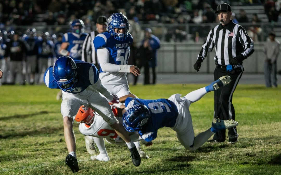 Morro Bay overpowers Atascadero to advance in playoffs